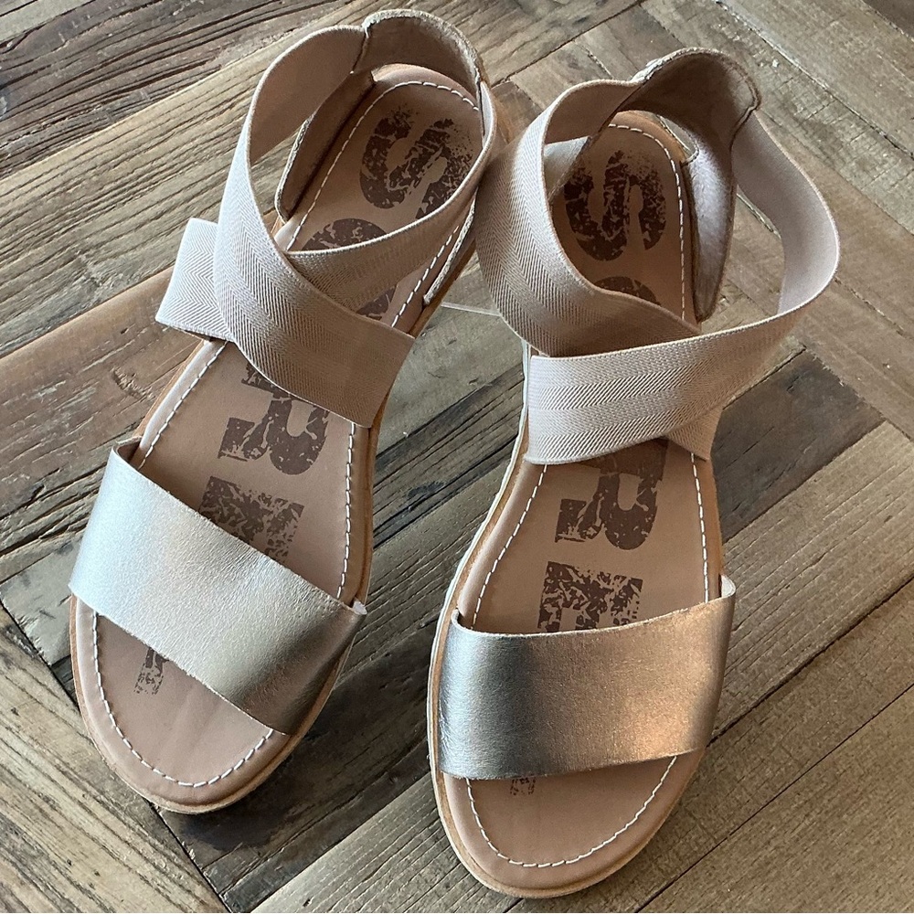 Sorel Ella rose gold sandals, New, 9.5